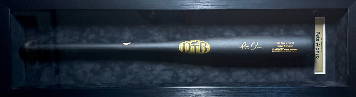 Bate autografiado por Pete Alonso