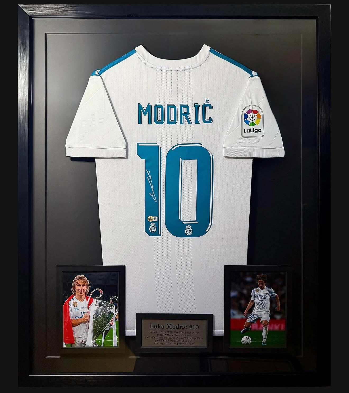 Camisola autografiada por Luka Modrić