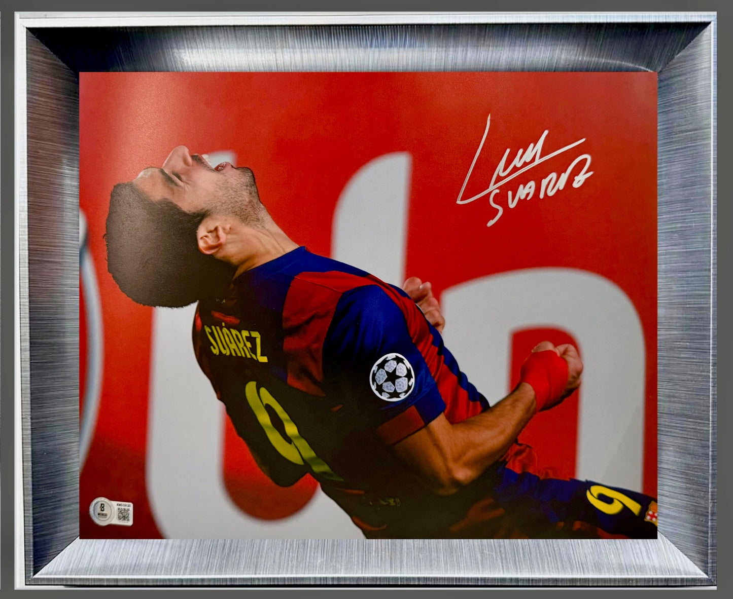 Foto 11x14 autografiada por Luis Alberto Suárez Díaz
