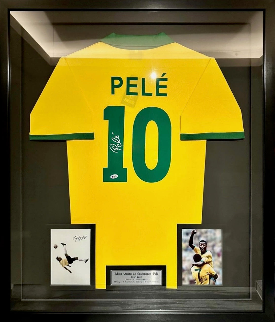 Jersey de Brasil Autografiado por Pelé