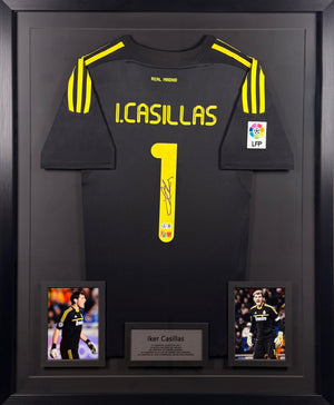 Iker Casillas - Jersey Autografiada Real Madrid Negra