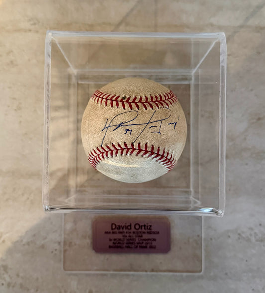 Pelota autografiada por David Américo Ortiz Arias (Big Papi)