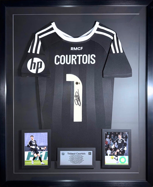 Camisola autografiada por Thibaut Nicolas Marc Courtois