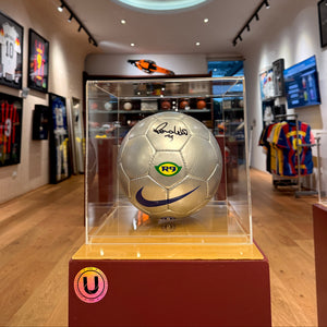 Ronaldo Nazario - Pelota Autografiada