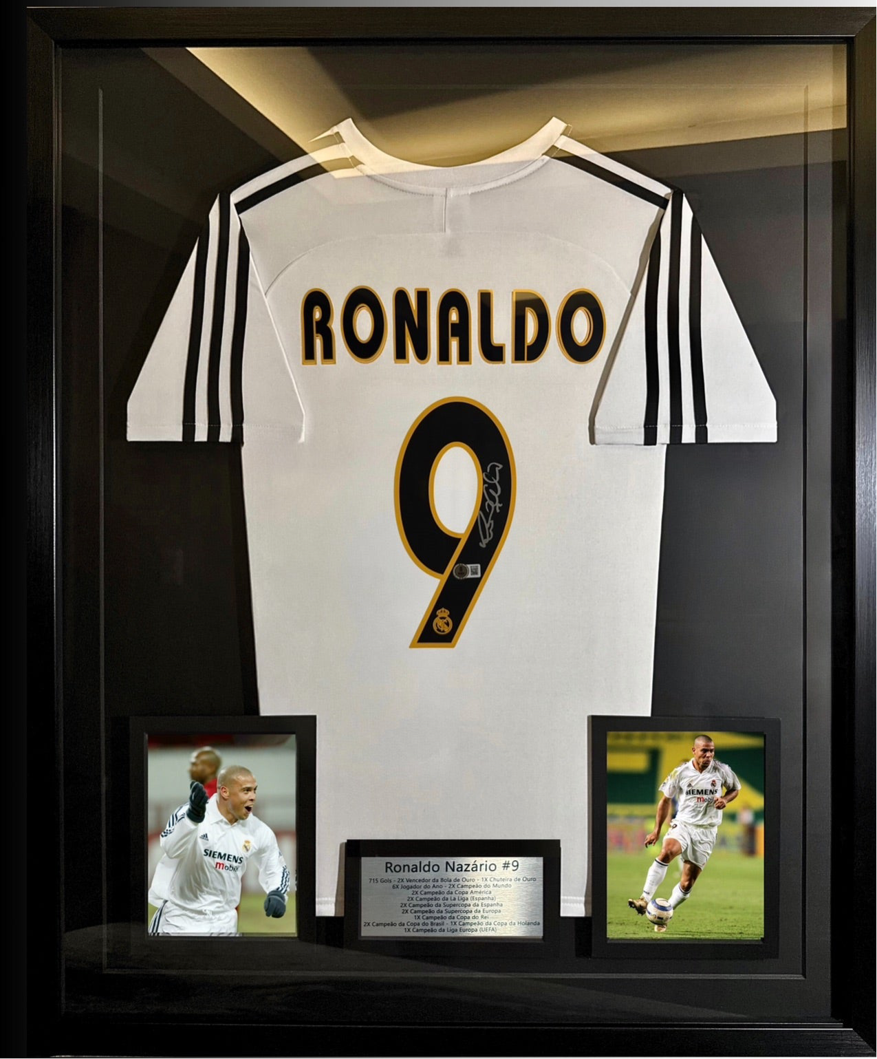 Camisola autografiada por Ronaldo Nazário de Lima