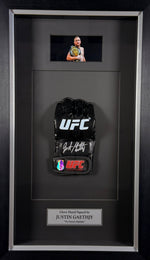 Justin Gaethje - Guante Autografiado Negro UFC