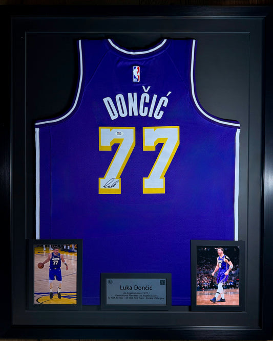 Jersey firmada por Luka Dončić