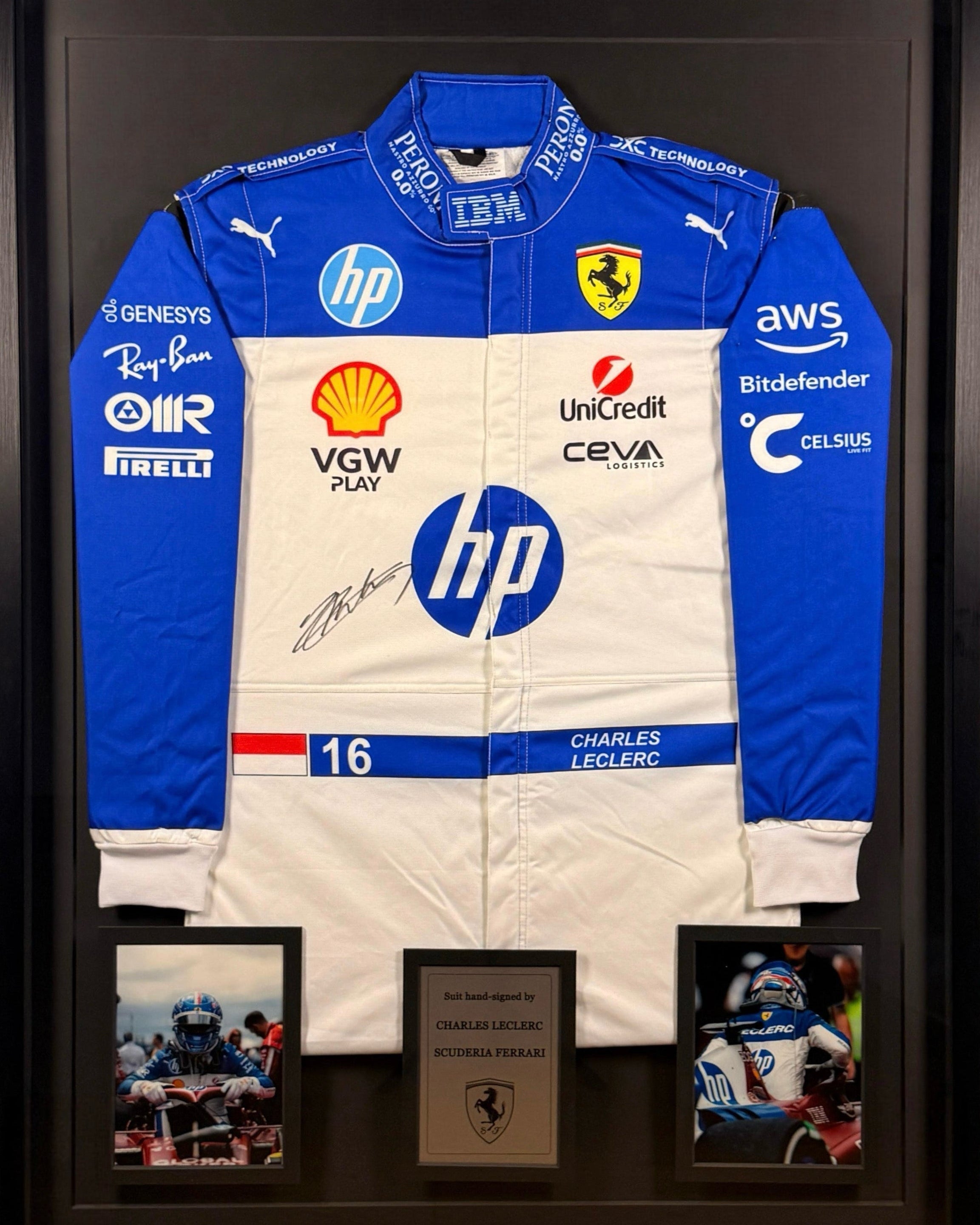 Charles Leclerc - Traje Autografiado Ferrari