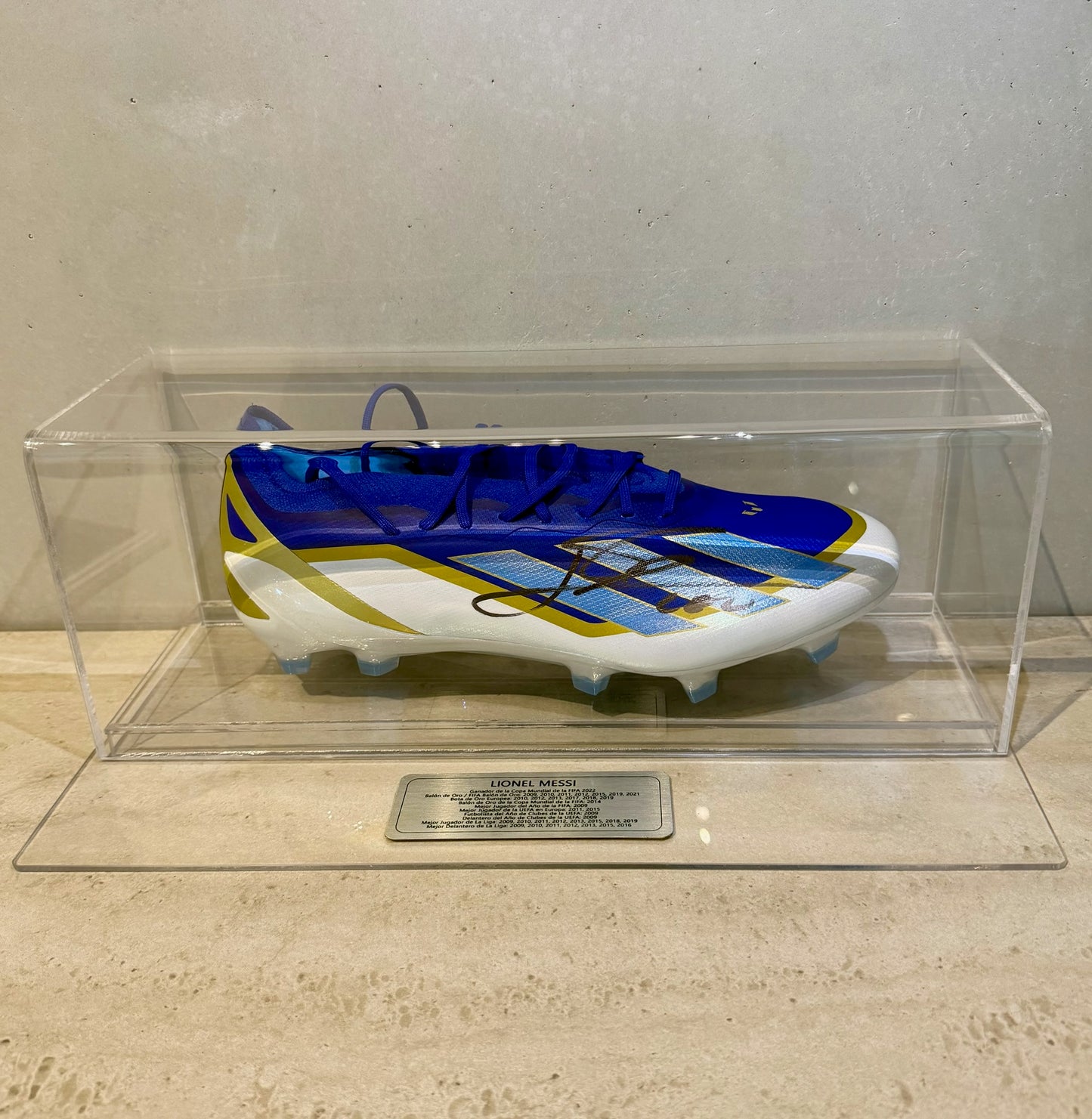 Lionel Messi - Taco Autografiado