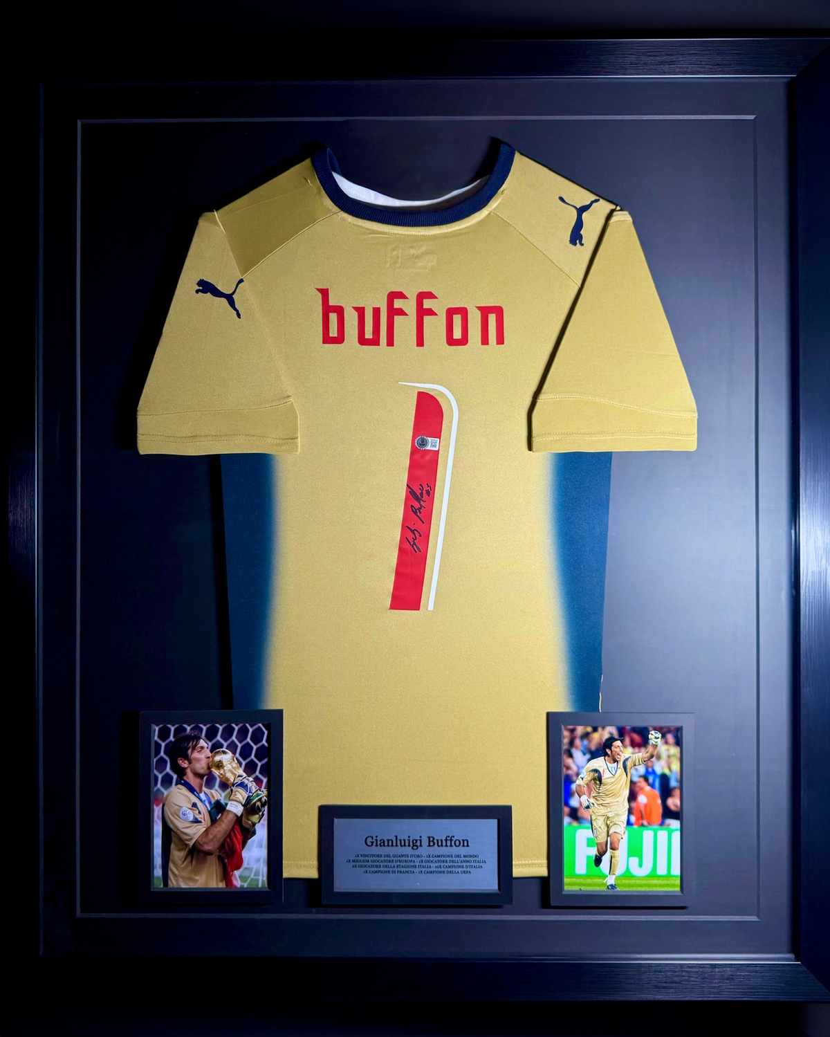 Gianluigi Buffon - Jersey Autografiada 2006 Dorada